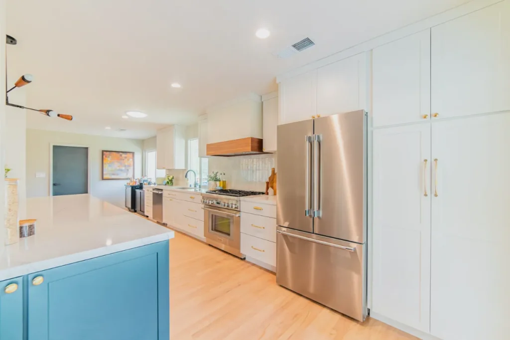 Essential Features of a Kitchenette