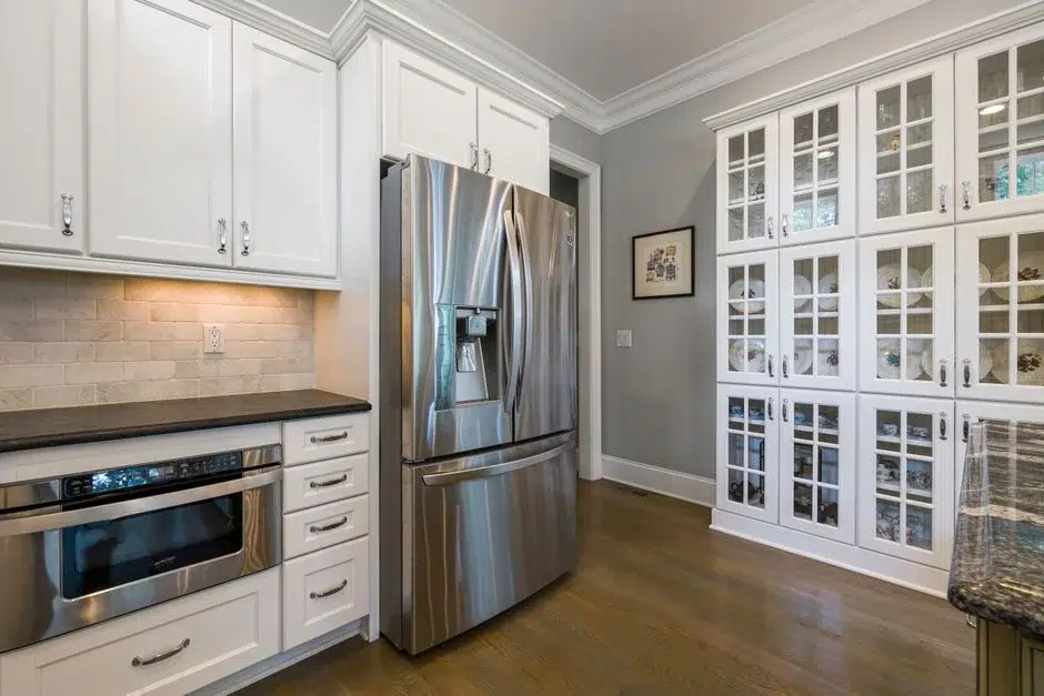 expert kitchen remodeling services team at work in Berkeley by LB Construction